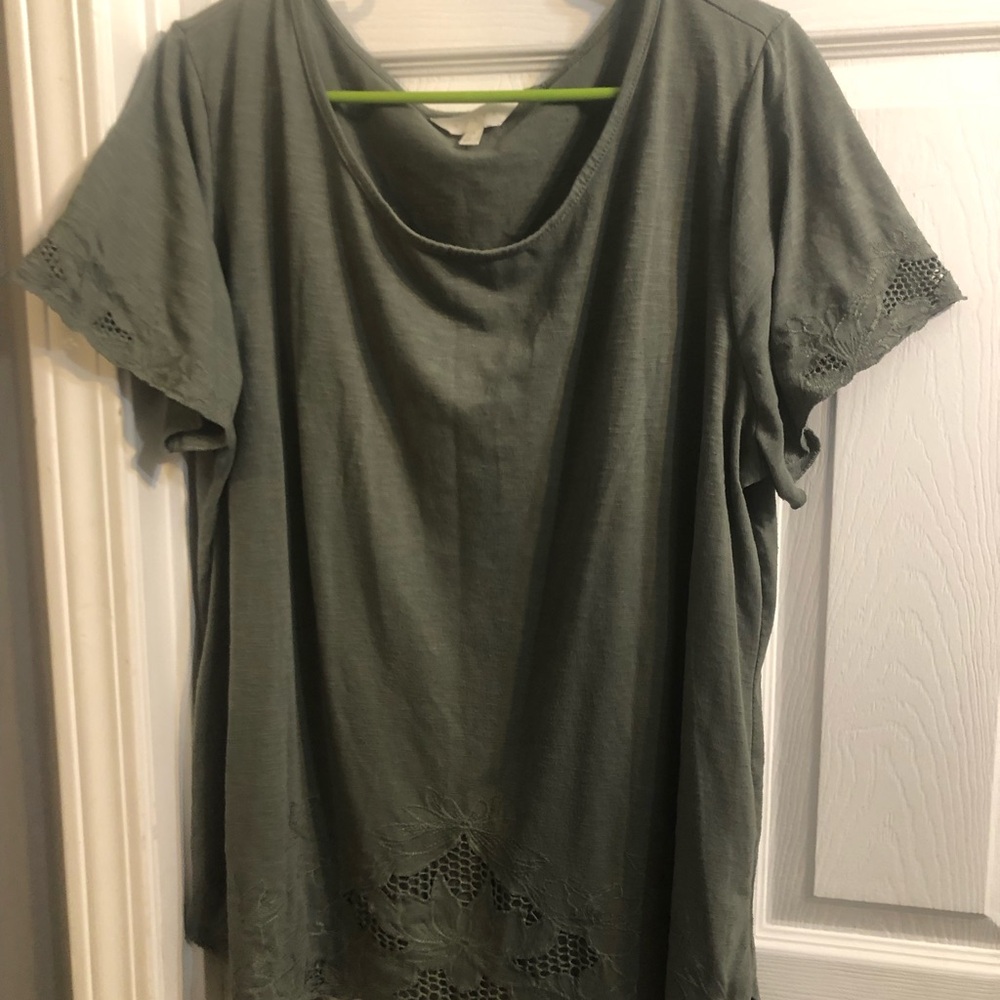 Adiva Olive Green Short Sleeve Top with Crochet Trim